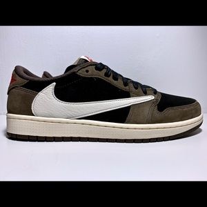 Nike x Travis Scott Air Jordan 1 Low deadstock 10